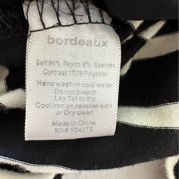 Bordeaux faux layered black and white stripe top size LG - Picture 4 of 6